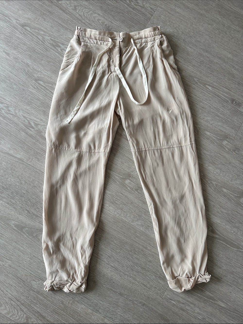 Aritzia Wilfred 100% Silk Elastic-Waist Drawstring Pants in Light Beige.